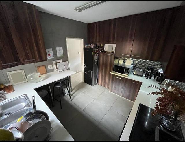 3 BEDROOM TOWNHOUSE FOR SALE IN BEDFORD GARDENS